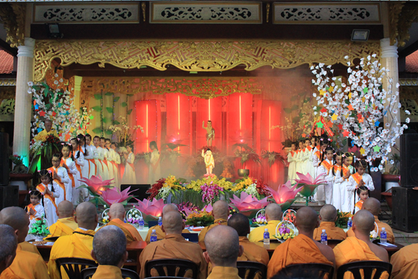 Phật Giáo Long Điền: Kính Mừng Đại Lễ Phật Đản PL. 2561