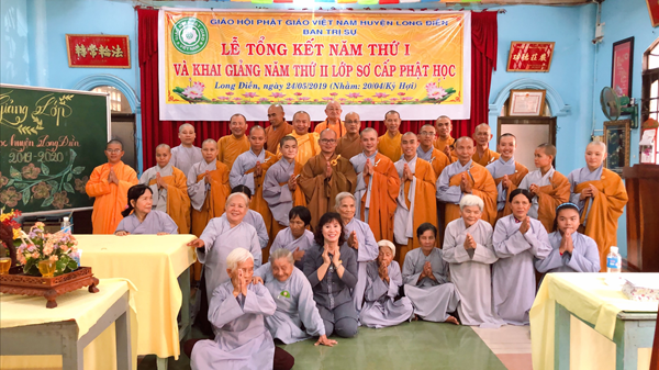 Phật Giáo Long Điền: Lễ Tổng Kết Năm I và Khai Giảng Năm II  Khóa I (2018-2020) Lớp Sơ Cấp Phật Học Long Điền