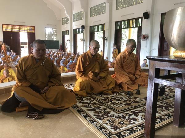 Trường ACKH Phật giáo Long Điền: Thượng Tọa Thích Thông Ngộ - Phó Thiền chủ hướng dẫn Thiền tọa