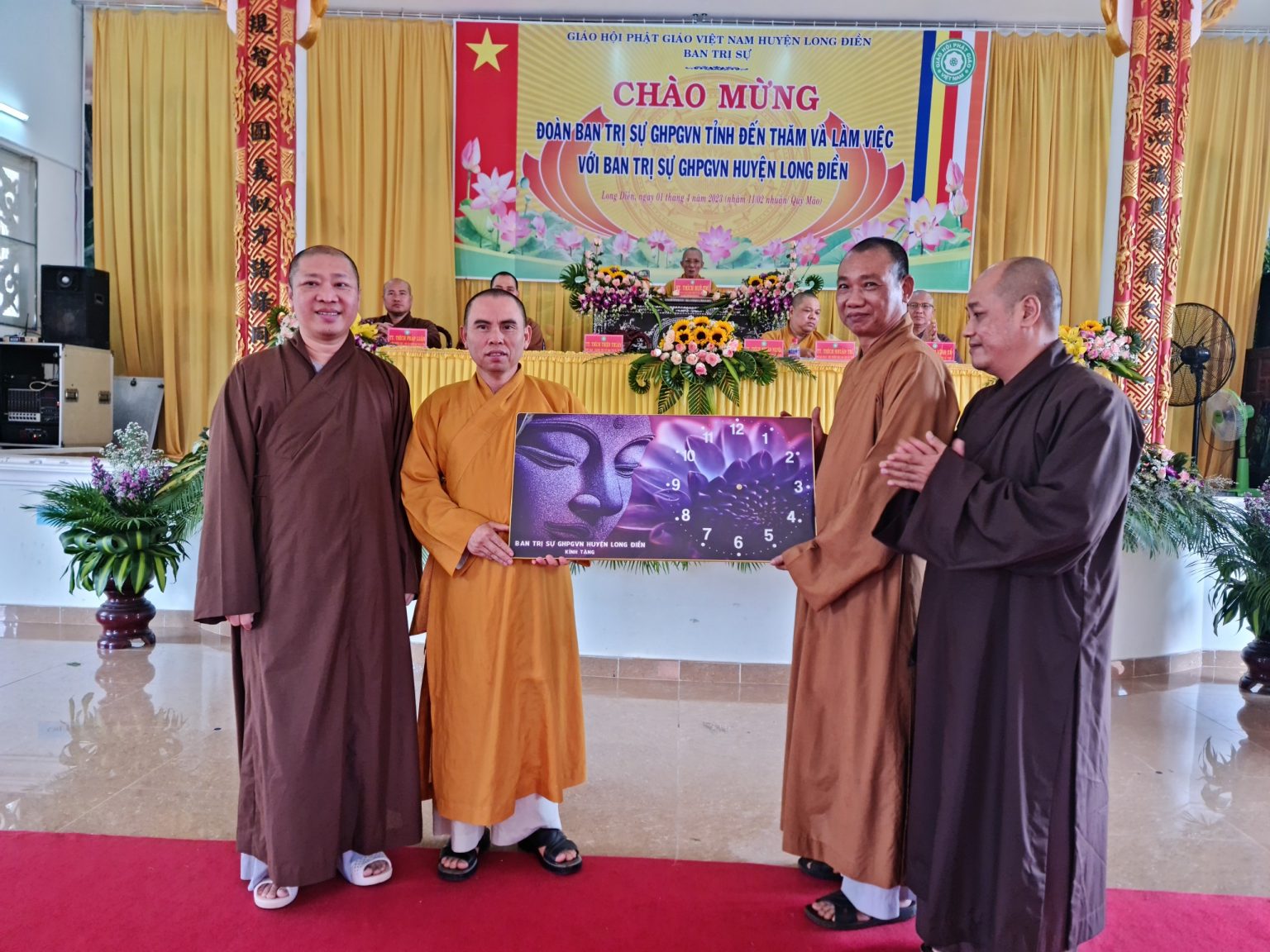 BR-VT: Thường trực Ban Trị sự Phật giáo tỉnh thăm và trao đổi công việc Phật sự với Ban Trị sự Phật giáo huyện Long Điền và thành phố Bà Rịa