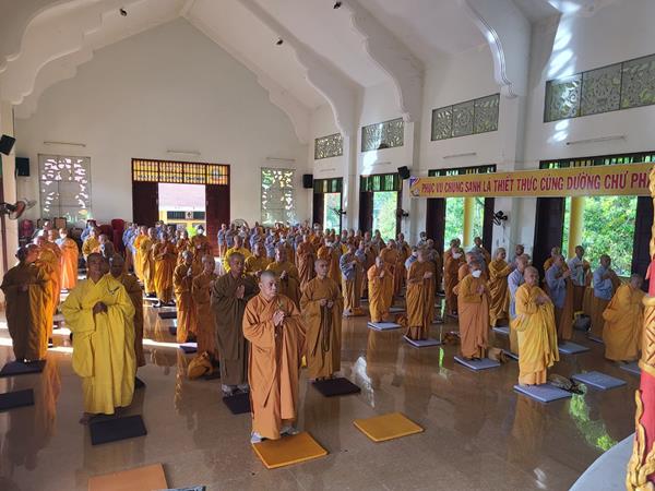 Phật giáo Long Điền: Trường Hạ Thiên Thai, Thiên Bửu Tháp - Ngày Đầu Vào hạ