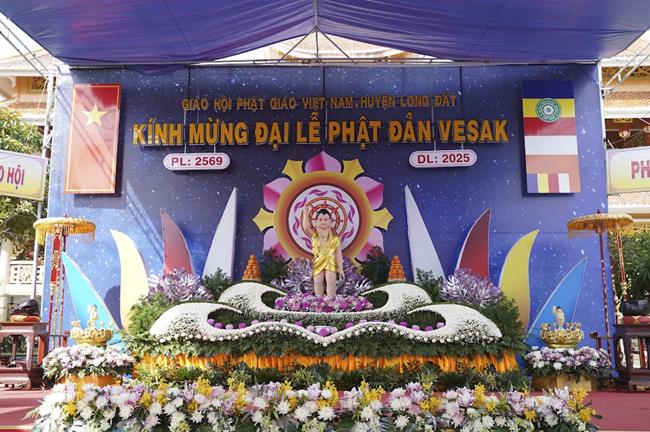 Phật giáo Long Đất: HÌNH ẢNH BUFFER CHAY - DIỄU HÀNH XE HOA - VĂN NGHỆ CÚNG DƯỜNG PHẬT ĐẢN PL. 2569 - DL. 2025