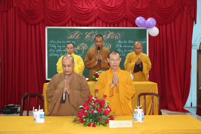 Phật Giáo Long Điền: Lớp Sơ Cấp Tổ Chức Lễ Tất Niên 2018 